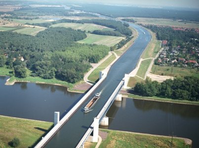 Magdeburg_Water_Bridge_Germany_01.jpg