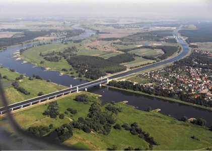 Magdeburg_Water_Bridge_Germany_02.jpg