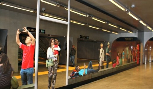 Metro stazione Garibaldi 11.jpg
