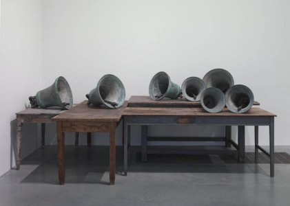 Kounellis campana.jpg