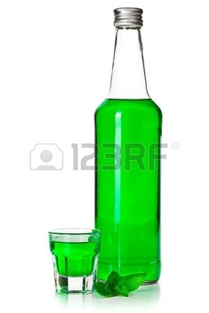 20694740-verde-menta-liquore-su-sfondo-bianco.jpg