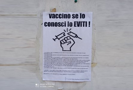volantino-vaccini-bassetti-5.jpg