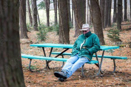 cold-man-picnic-table-early-846554.jpg